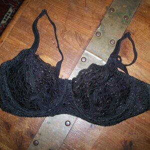 Black Lace Sexy Mysterious Lightly Lined Feminine Underwire Bra Rene Rofe 34B